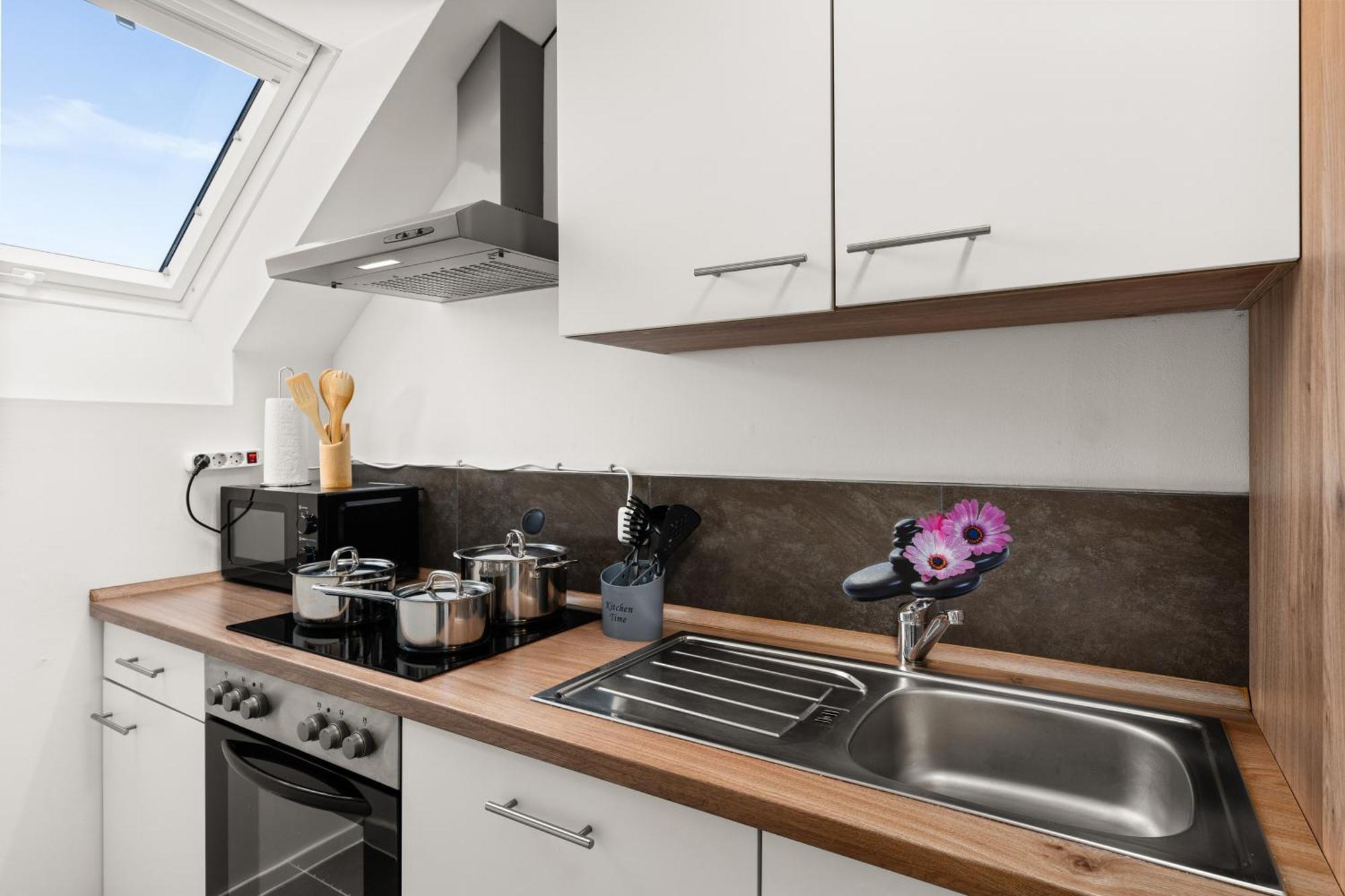 Mola Apartments-Charmante Ferienwohnung Im Herdecke Zentrum Fuer 3 Personen-Grosse Dachterrasse-Grill-Gratis Parken-Wlan Exterior photo