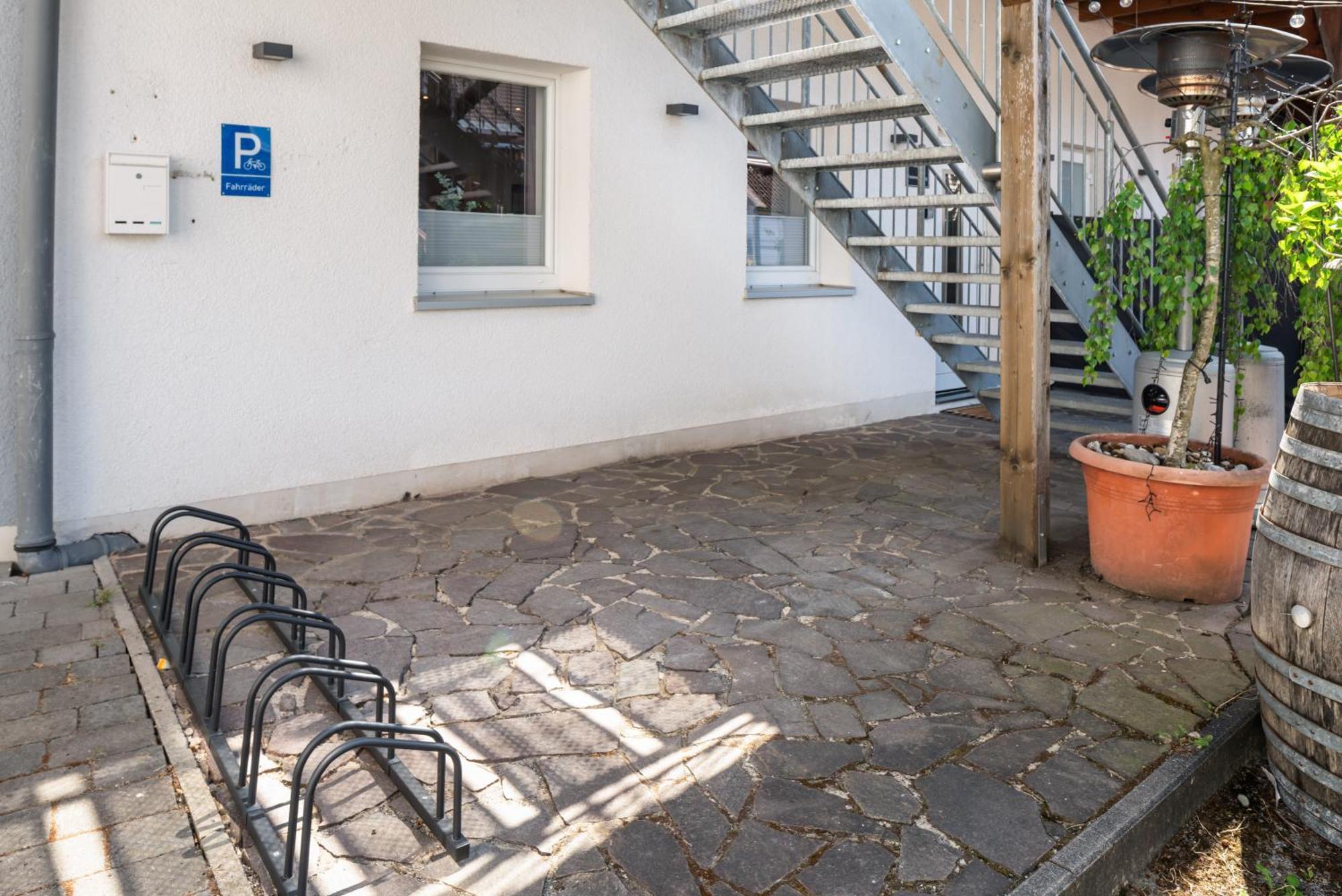 Mola Apartments-Charmante Ferienwohnung Im Herdecke Zentrum Fuer 3 Personen-Grosse Dachterrasse-Grill-Gratis Parken-Wlan Exterior photo